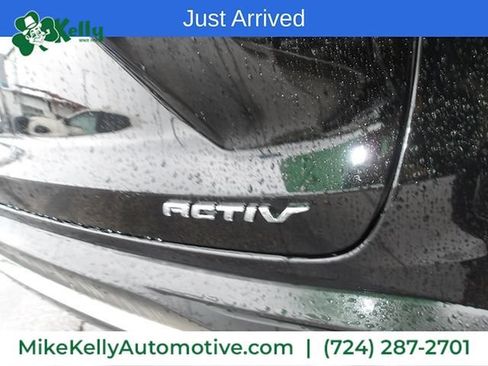 Used 2024 Chevrolet Trax ACTIV w/ Sunroof Package FWD image 9