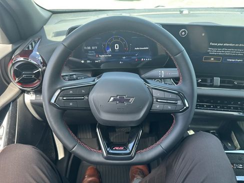 New 2026 Chevrolet Equinox RS w/ Convenience Package III image 13