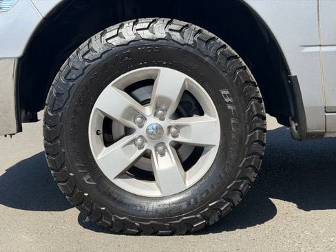 Used 2021 RAM 1500 Classic SLT AWD/4WD image 10