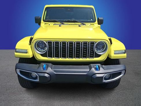 Used 2024 Jeep Wrangler Unlimited Sahara AWD/4WD image 2