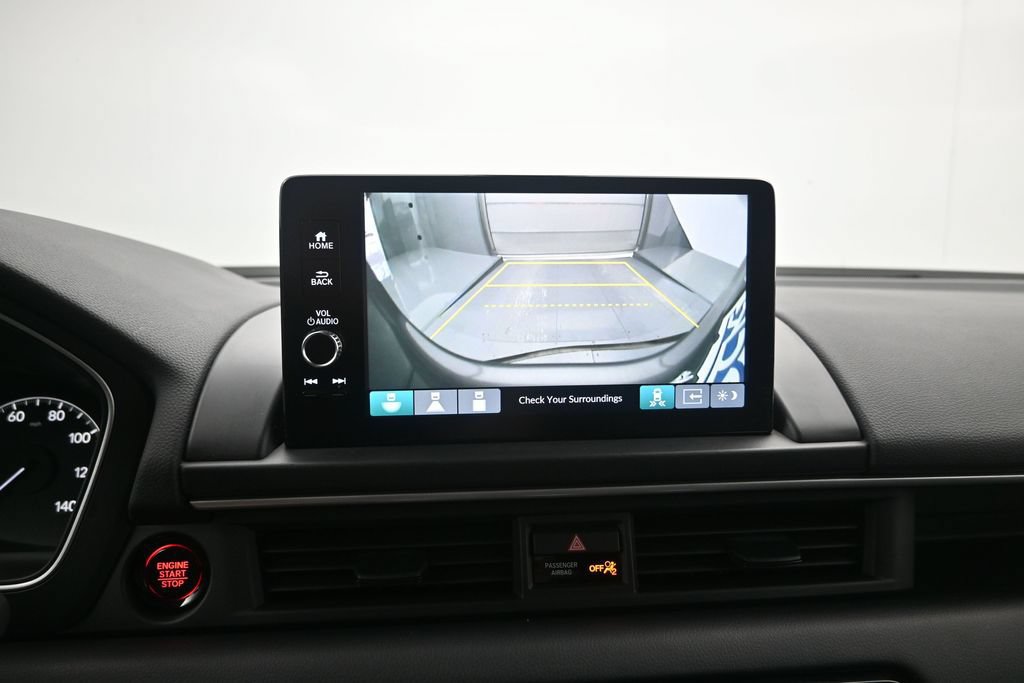 Used 2025 Honda Pilot EX-L image 16