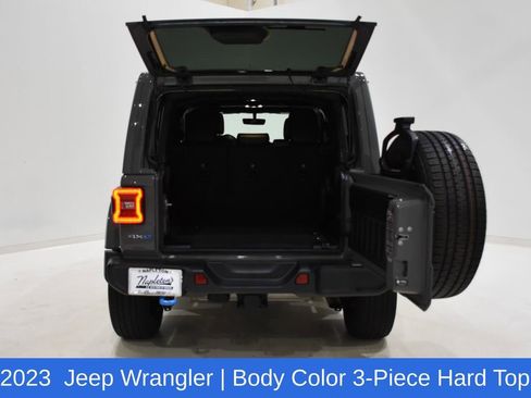 Used 2023 Jeep Wrangler Unlimited Sahara image 7