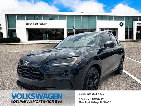 Used 2023 Honda HR-V Sport image 1