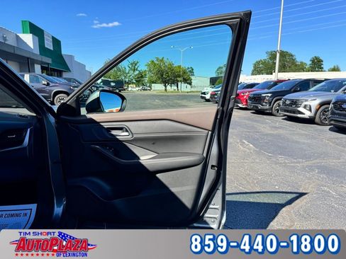 Used 2023 Nissan Rogue SV w/ SV Premium B Package AWD/4WD image 58