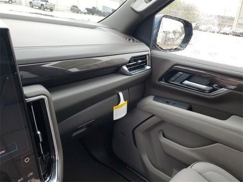 New 2026 GMC Yukon Elevation image 25