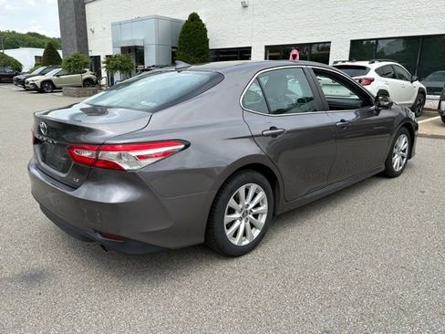 Used 2019 Toyota Camry LE FWD image 7