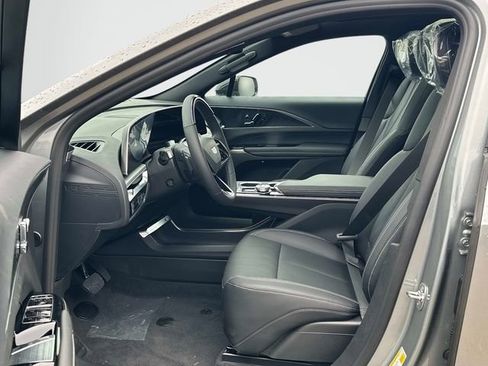 New 2026 Cadillac Lyriq Luxury w/ LPO, Floor Liner Package AWD/4WD image 10