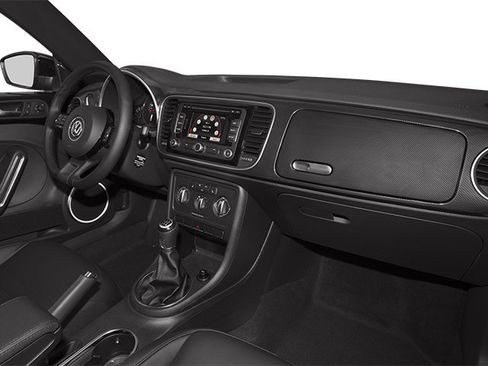 Used 2013 Volkswagen Beetle Turbo FWD image 17