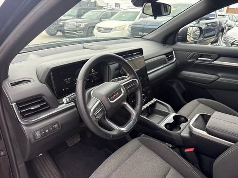 Used 2025 GMC Terrain Elevation FWD image 11