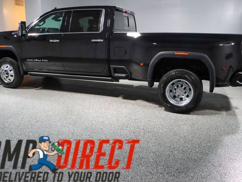 Used 2024 GMC Sierra 3500 Denali Ultimate AWD/4WD image 10