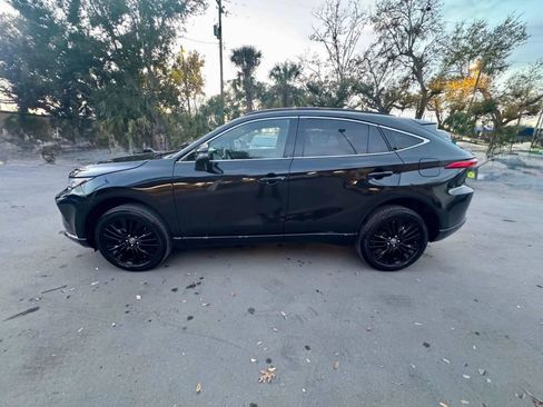 Used 2024 Toyota Venza Limited image 13