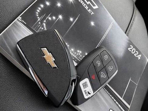 Used 2024 Chevrolet Silverado 1500 RST w/ Z71 Off-Road Package image 25