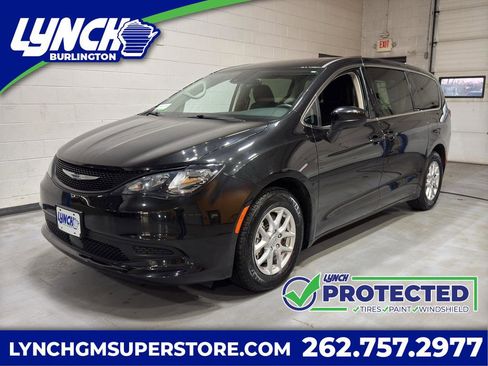 Used 2023 Chrysler Voyager LX image 1