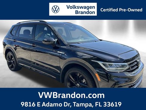 Certified 2023 Volkswagen Tiguan SE R-Line FWD image 1