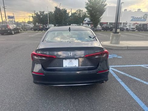 Used 2024 Honda Civic Sport image 7