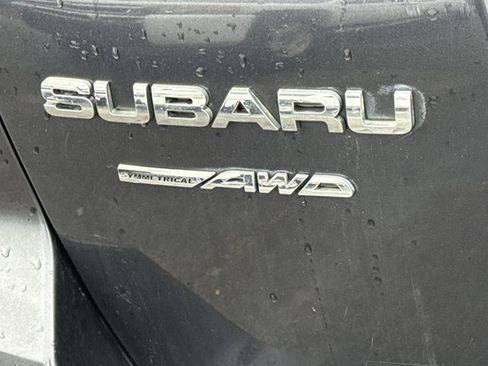 Used 2010 Subaru Outback 2.5i Premium image 9