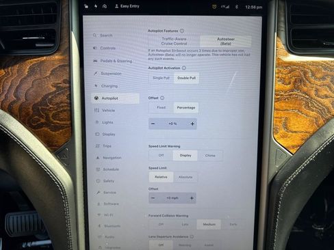 Used 2020 Tesla Model X AWD/4WD image 38