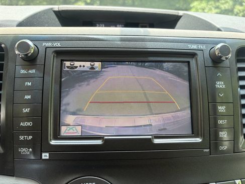 Used 2013 Toyota Sienna XLE w/ Premium Pkg FWD image 30