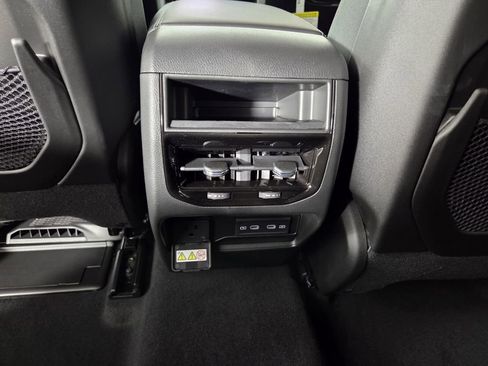 New 2026 Jeep Grand Cherokee Altitude image 13