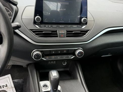 Used 2020 Nissan Altima 2.5 S FWD image 11