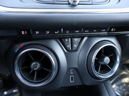 Used 2022 Chevrolet Blazer LT image 24