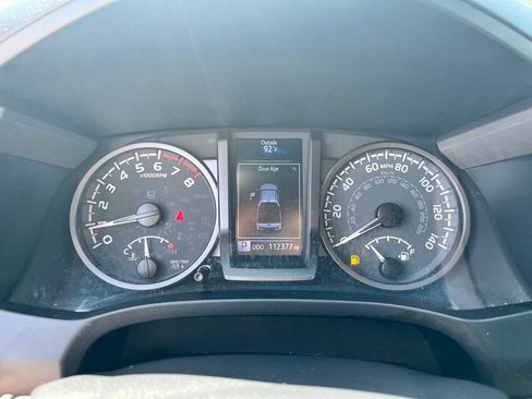 Used 2023 Toyota Tacoma TRD Off-Road AWD/4WD image 17