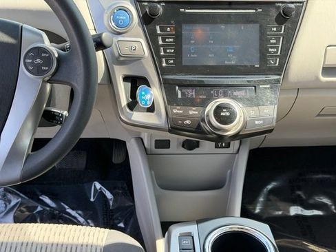 Used 2015 Toyota Prius V Two FWD image 15