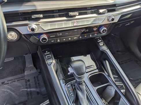 Certified 2025 Kia Telluride S image 26