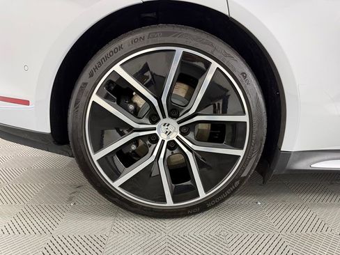Certified 2025 Porsche Taycan RWD image 13