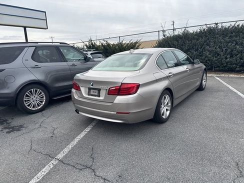 Used 2012 BMW 528i xDrive Sedan image 9