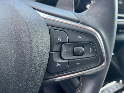 Used 2023 Buick Envision Avenir AWD/4WD image 12