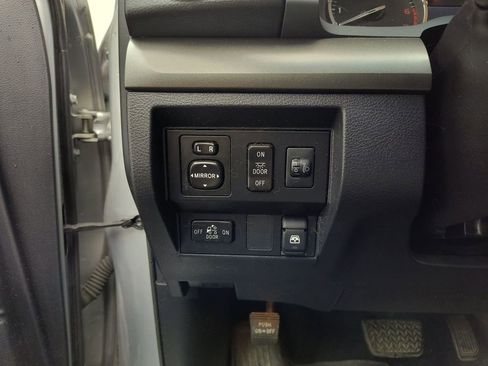 Used 2016 Toyota Tundra SR5 w/ TRD Off Road Package AWD/4WD image 16