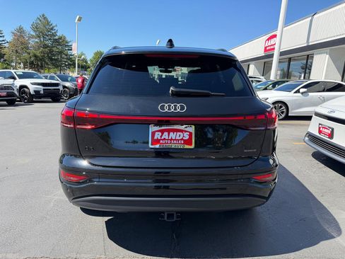 Used 2025 Audi Q6 e-tron Premium Plus w/ Premium Plus AWD/4WD image 9