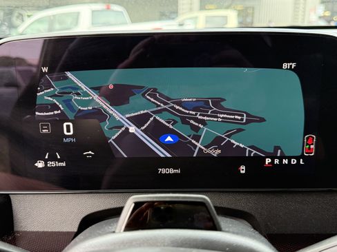 Used 2026 Chevrolet Traverse RS w/ LPO, Floor Liner Package FWD image 41