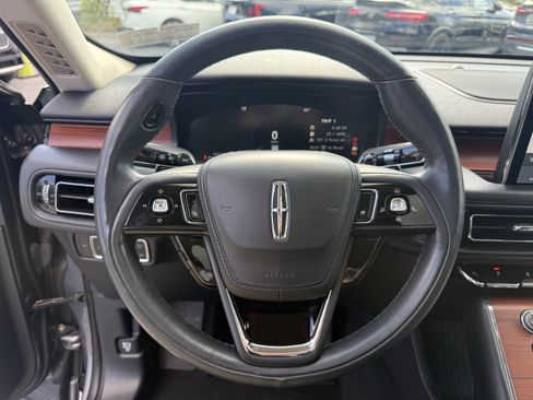 Used 2021 Lincoln Aviator Reserve w/ Equipment Group 201A image 15