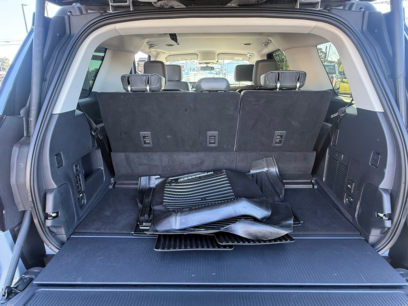 Used 2026 Ford Expedition Active AWD/4WD image 16