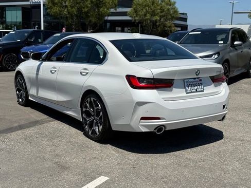 Used 2025 BMW 330i Sedan w/ Convenience Package RWD image 12