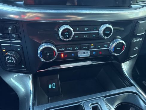 Used 2022 Ford F150 Lariat image 13