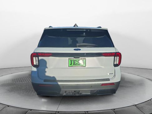 New 2026 Ford Explorer ST-Line w/ ST-Line Street Pack image 4