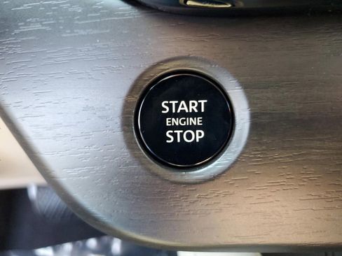 New 2025 Nissan Murano SL image 24