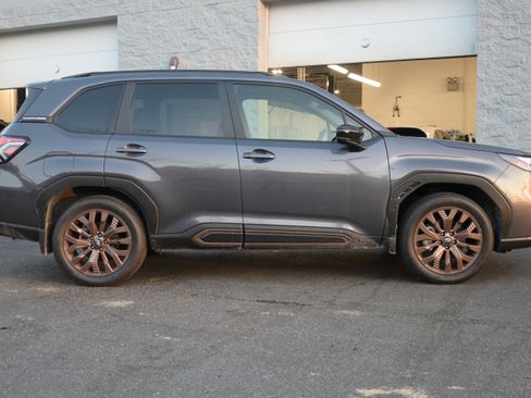 Used 2025 Subaru Forester Sport image 10
