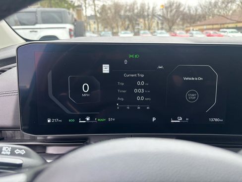 Used 2025 Kia Carnival SX image 22