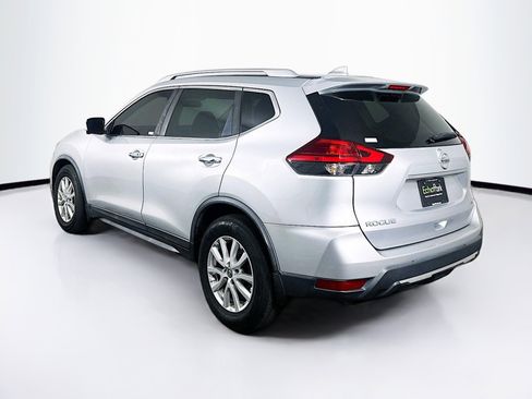 Used 2017 Nissan Rogue SV w/ SV Premium Package image 5
