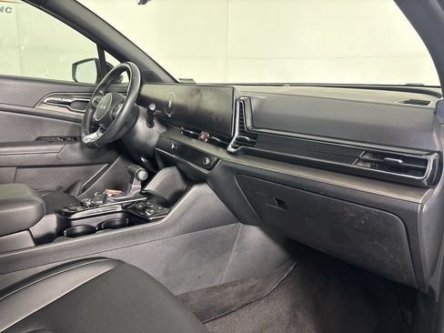 Used 2025 Kia Sportage X-Pro Prestige AWD/4WD image 32