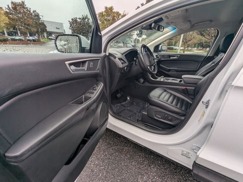 Used 2024 Ford Edge SEL image 8