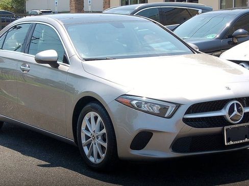 Used 2021 Mercedes-Benz A 220 4MATIC w/ Premium Package image 6