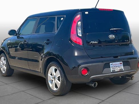 Used 2017 Kia Soul FWD image 11