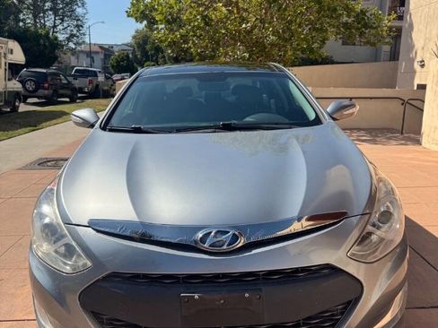 Used 2015 Hyundai Sonata Limited w/ Option Group 02 FWD image 5