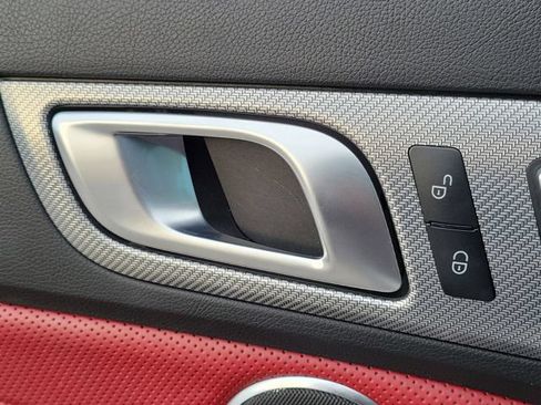 Used 2019 Mercedes-Benz SLC 300 image 13