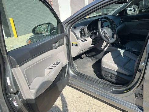 Used 2017 Hyundai Elantra Limited w/ Limited Ultimate Package 09 image 9